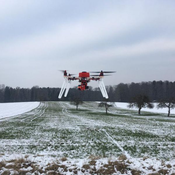 Datei:Profile pic drone winter.jpg